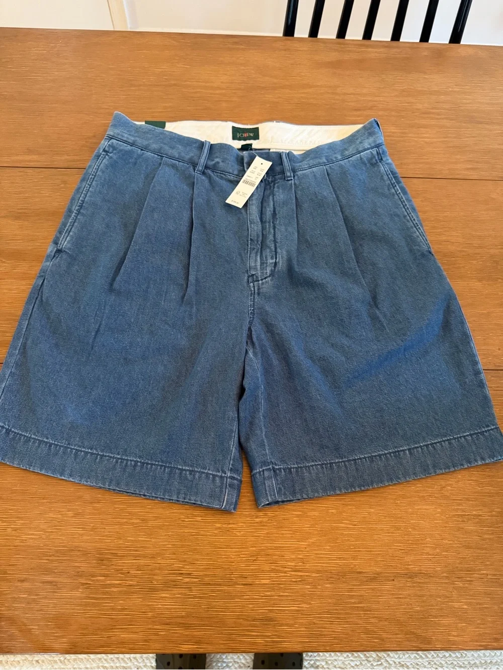 J.Crew Men’s Relaxed Pleated Chambray Shorts Nineties Wash Size 31 NWT